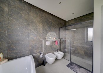 Portion of a house Via delle fabbriche, Coazze - photo 27