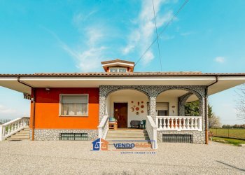 Independent house Centallo - photo 1