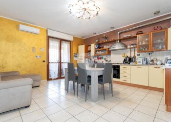 Trilocale Via alle Fabbriche, Caselle Torinese - foto 1