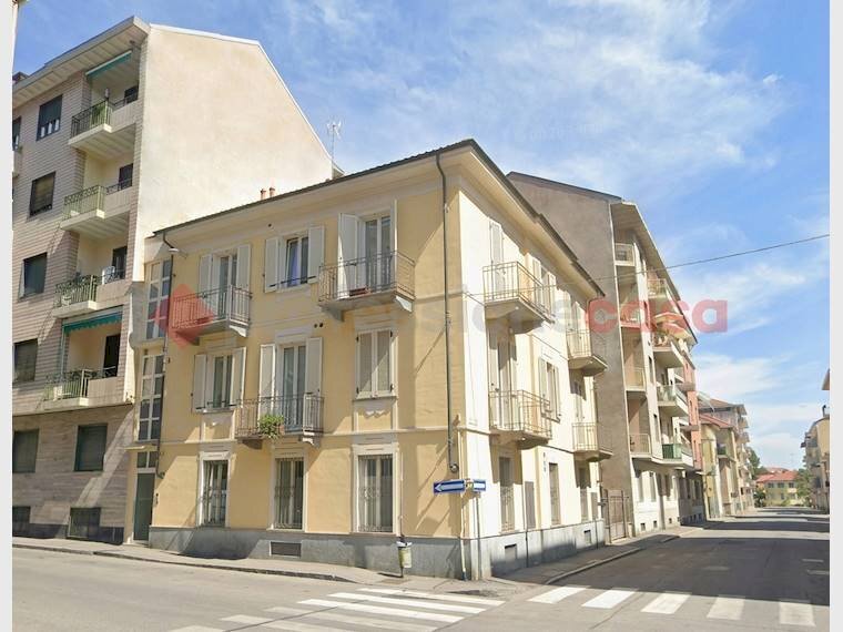 Appartamento Via de Geneys, 30, Pinerolo - foto 1