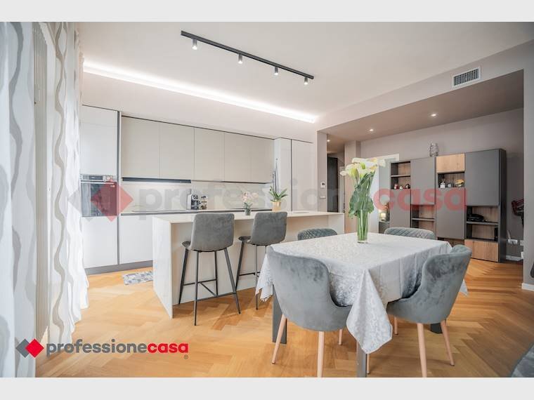 Four-room apartment Via Carlo Demo, 6, Pinerolo - photo 1