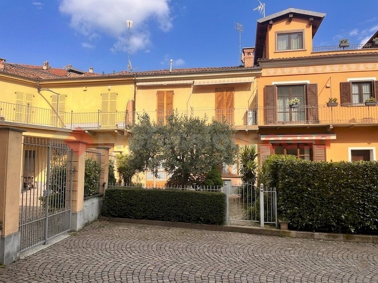 Terraced Villa Piazza Solferino, 1, Pinerolo - photo 2