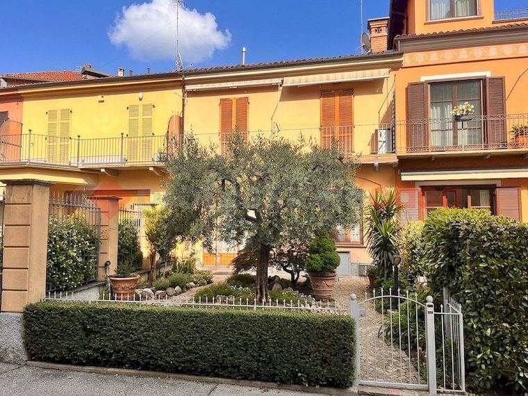 Terraced Villa Piazza Solferino, 1, Pinerolo - photo 3