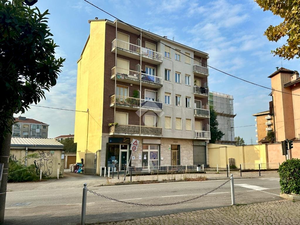 Two-room apartment Via Moncalieri, Grugliasco - photo 1