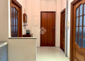 Two-room apartment Via Moncalieri, Grugliasco - photo 2