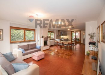 Villa via Brescia, 40 
 Desio, Desio - foto 8