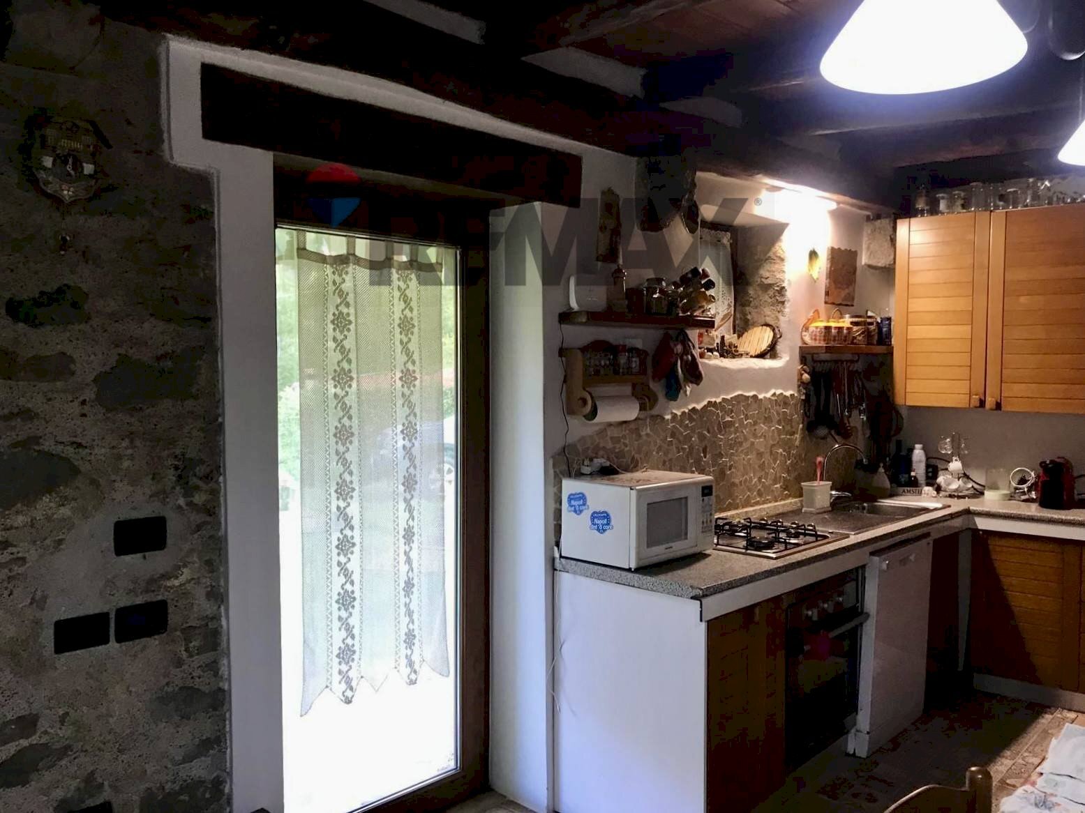 Casa indipendente via Nenville, SNC
Irma, Irma - foto 3