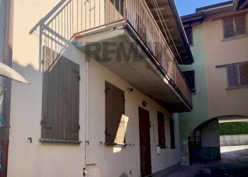Portion of a house via Riva, 6 
 Viadanica, Viadanica - photo 12