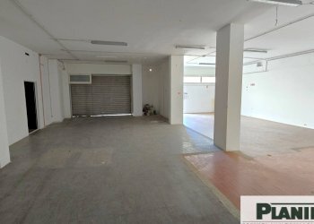Foto 6 - Commercial Premises Via luzzatti
 
15, Bari - photo 6