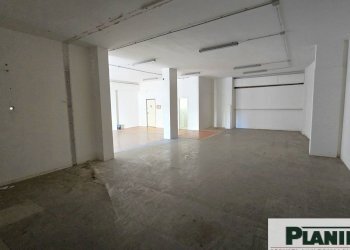 Foto 7 - Commercial Premises Via luzzatti
 
15, Bari - photo 7