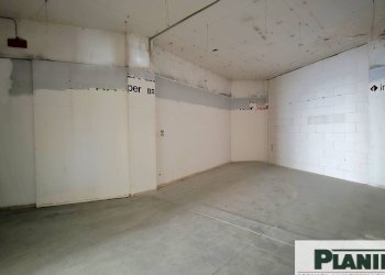 Foto 8 - Commercial Premises Via luzzatti
 
15, Bari - photo 8