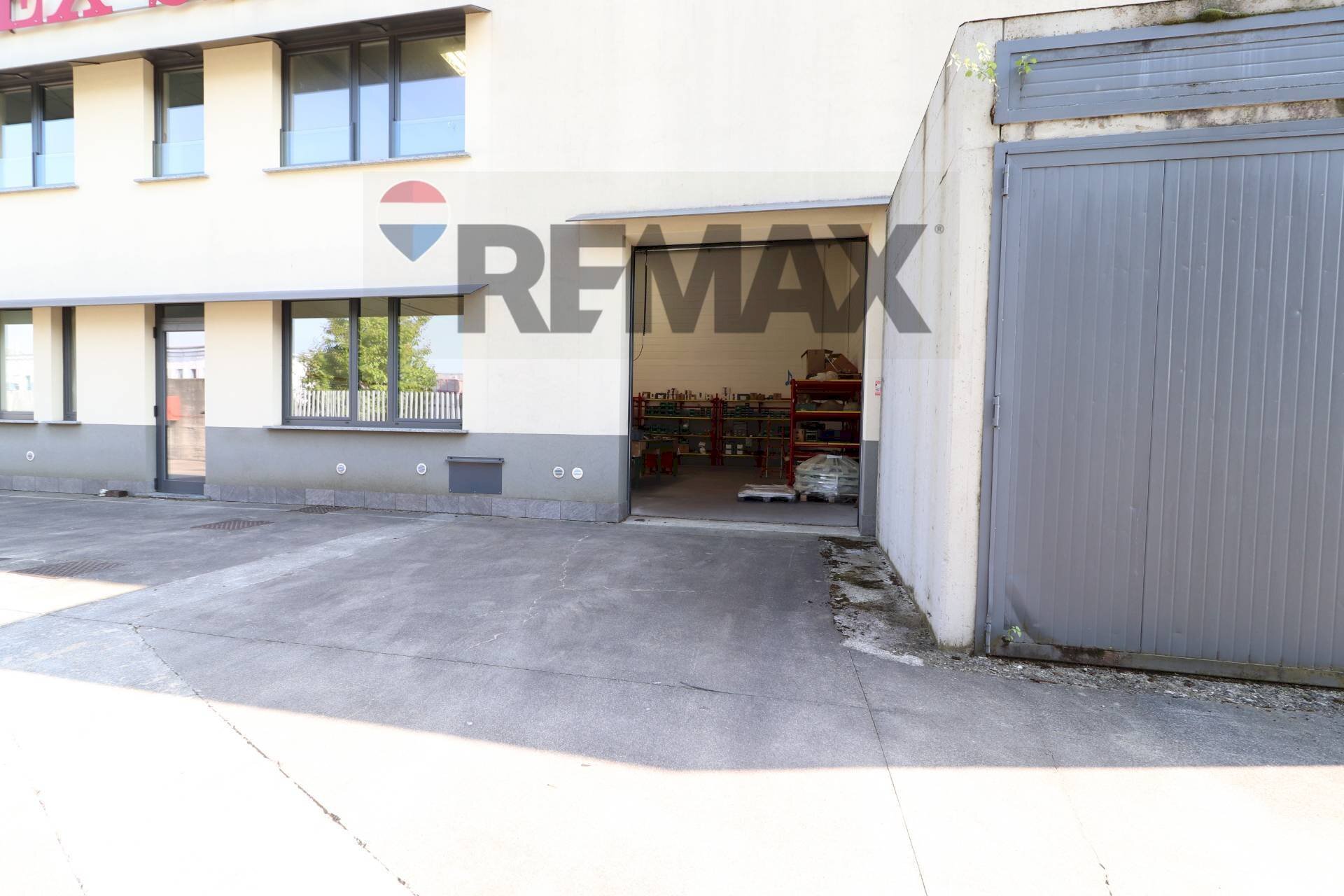 Commercial Premises Brembate di Sopra, BG, Brembate di Sopra - photo 1