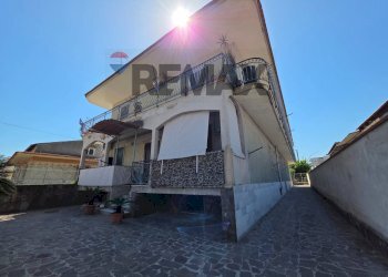 Casa all\'aperto - Trilocale via Caserta
 
11, Casoria - foto 1