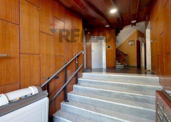 Ricezione / Lobby - Quadrilocale Via Gaetano Salvemini
 
69, Bari - foto 18