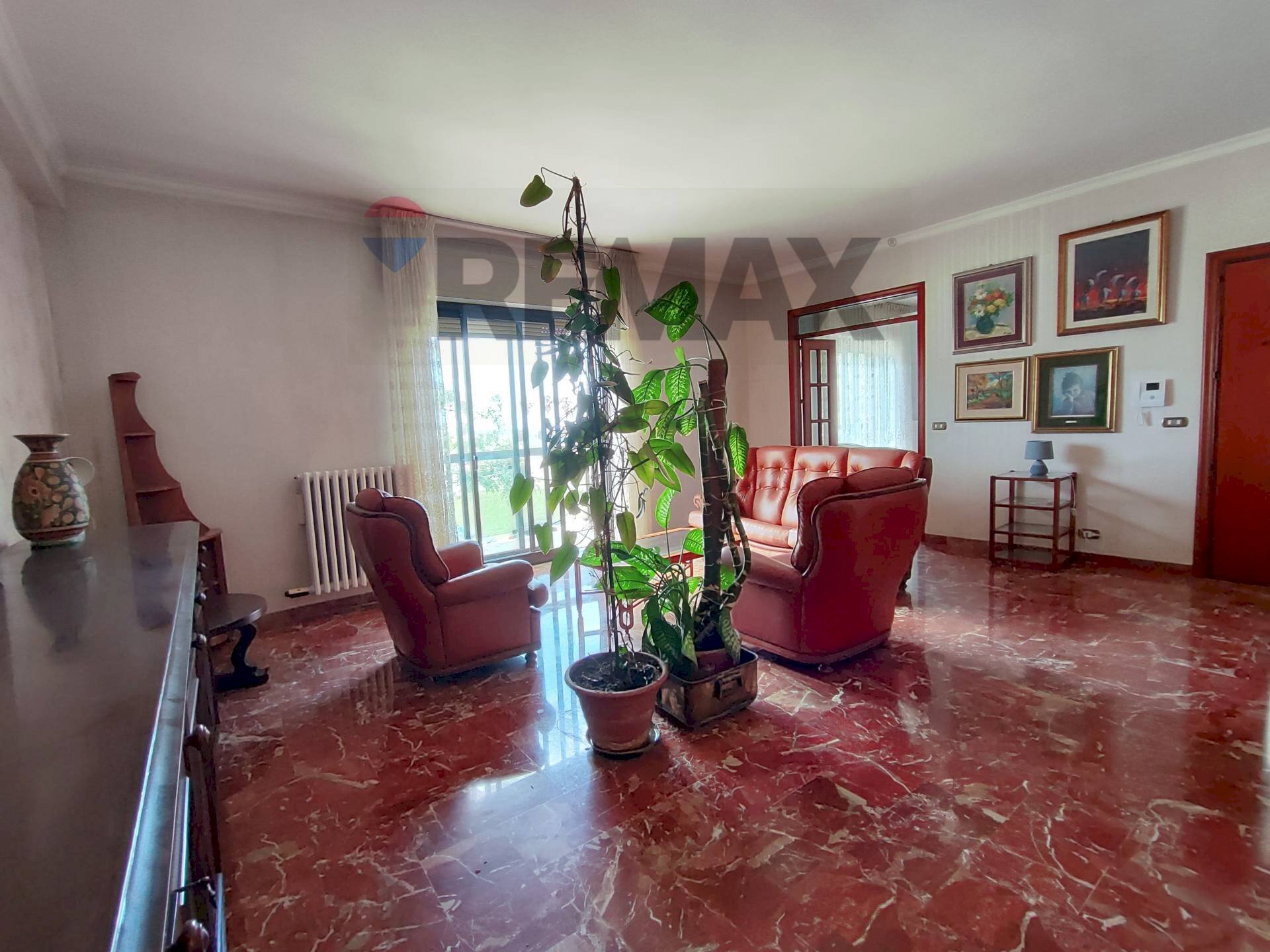 Soggiorno - Four-room apartment Via Cristoforo Colombo
 
34, Mola di Bari - photo 3