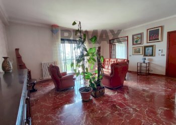 Soggiorno - Four-room apartment Via Cristoforo Colombo
 
34, Mola di Bari - photo 3