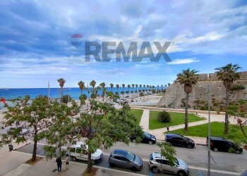 Edificio all\'aperto - Four-room apartment Via Cristoforo Colombo
 
34, Mola di Bari - photo 4