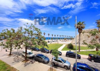 Edificio all\'aperto - Four-room apartment Via Cristoforo Colombo
 
34, Mola di Bari - photo 15