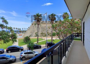 Balcone - Four-room apartment Via Cristoforo Colombo
 
34, Mola di Bari - photo 17