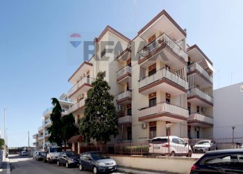 Edificio all\'aperto - Three-room apartment Via Don Giuseppe De Mattia
 
2, Capurso - photo 1