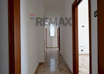 Hall / corridoio - Three-room apartment Via Don Giuseppe De Mattia
 
2, Capurso - photo 7