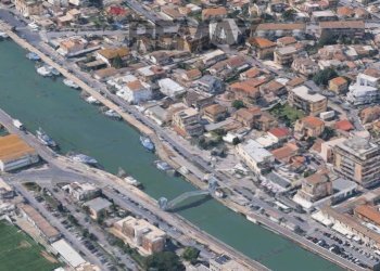 Vista dell\'acqua - Attività Commerciale via della torre clementina, Fiumicino - foto 6