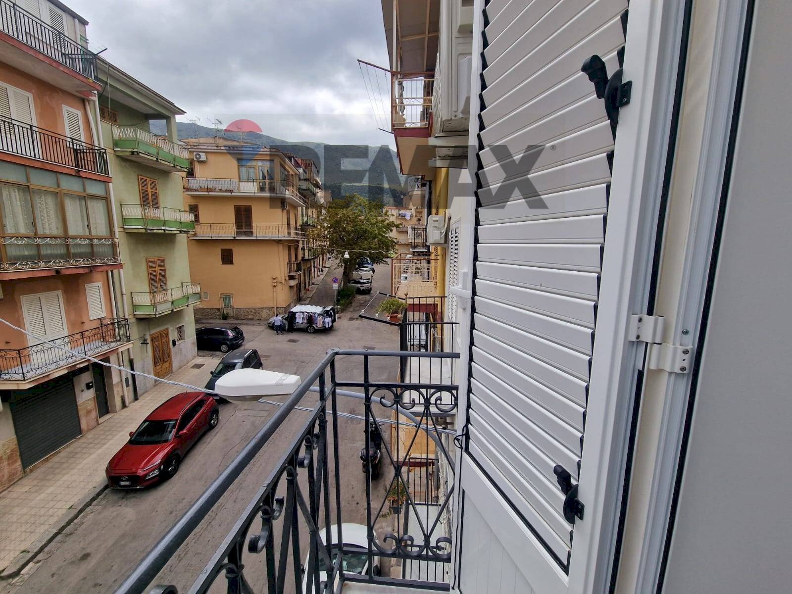 Balcone - Semi-detached house piazza monsignor tommaso mannino
 
62, Carini - photo 3