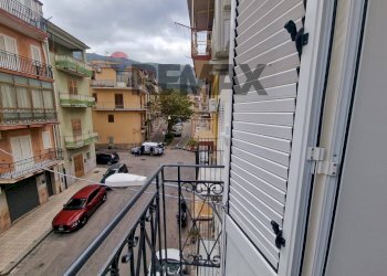 Balcone - Semi-detached house piazza monsignor tommaso mannino
 
62, Carini - photo 2