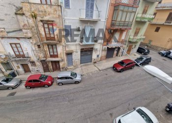 Edificio all\'aperto - Semi-detached house piazza monsignor tommaso mannino
 
62, Carini - photo 16
