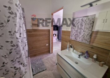 Bagno - Semi-detached house piazza monsignor tommaso mannino
 
62, Carini - photo 18