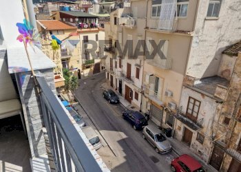 Balcone - Semi-detached house piazza monsignor tommaso mannino
 
62, Carini - photo 21
