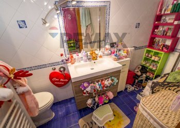 Bagno - Villa Via Ugo Perricone Engel
 
13, Palermo - photo 12
