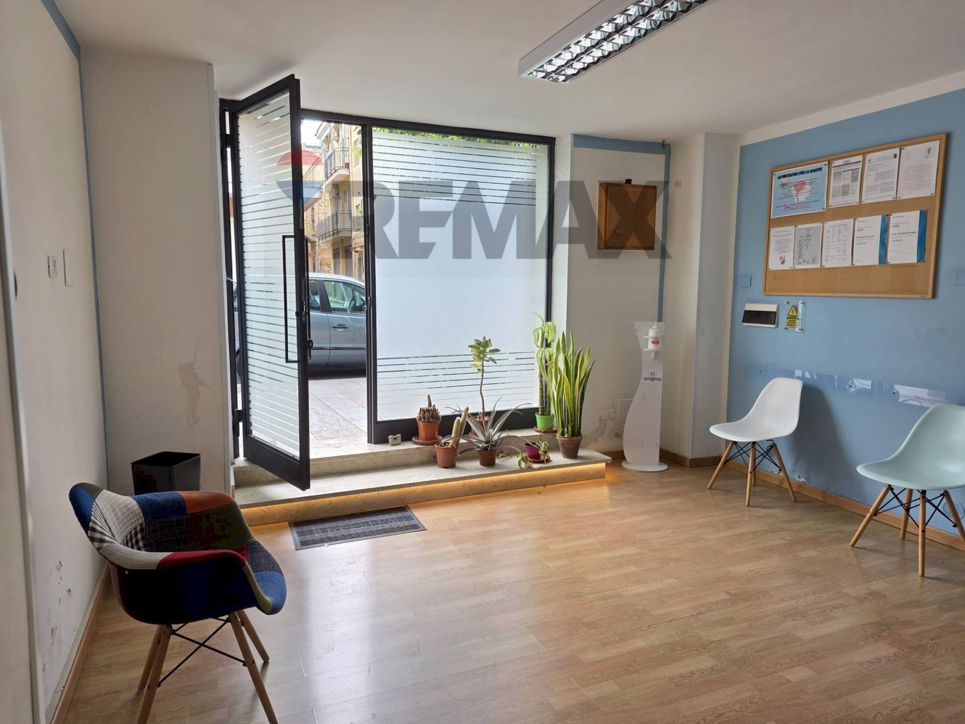 Sala - Ufficio Corso Vittorio Emanuele
 
96, Villabate - foto 1