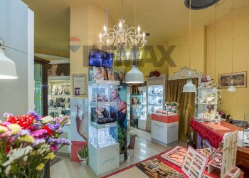 Soggiorno - Attività Commerciale Lentini - foto 12