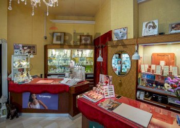 Soggiorno - Attività Commerciale Lentini - foto 27