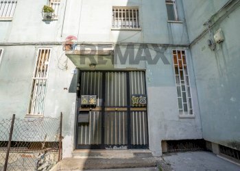 Edificio all\'aperto - Three-room apartment Via Curtatone E Montanara/Via Sardegna
 
1/10, Catania - photo 16