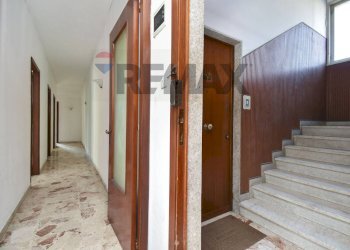 Hall / corridoio - Apartment Via Wrzì
 
14, Catania - photo 5