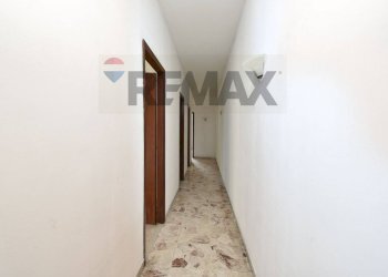 Hall / corridoio - Apartment Via Wrzì
 
14, Catania - photo 8