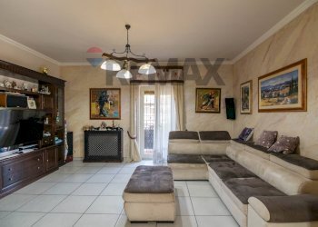Soggiorno - Four-room apartment Via Regione Siciliana
 
20, Mascalucia - photo 1