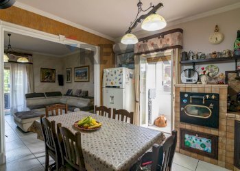 Sala da pranzo - Four-room apartment Via Regione Siciliana
 
20, Mascalucia - photo 16