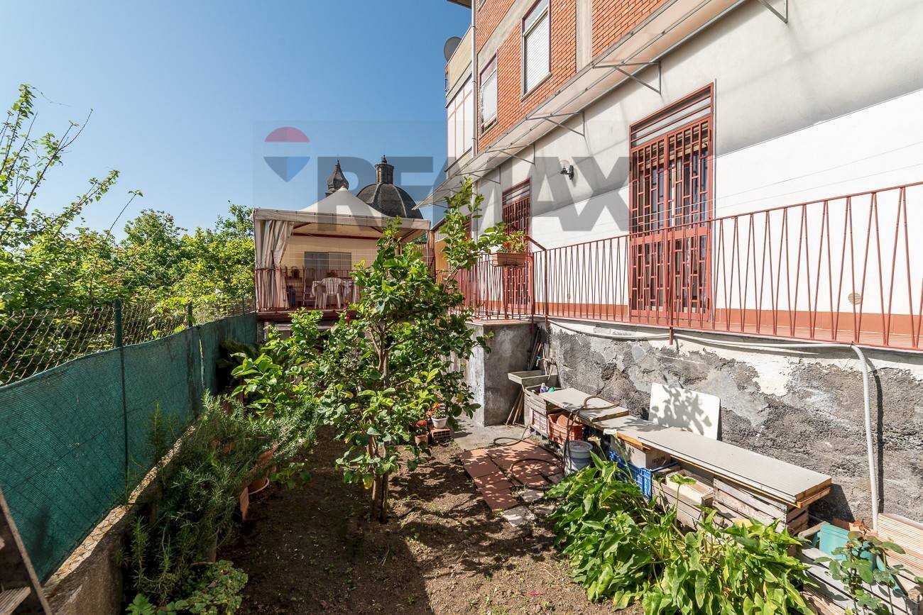 Giardino - Appartamento Via Consalazione
90, Aci Catena - foto 3