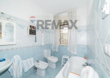 Bagno - Appartamento Via Consalazione
 
90, Aci Catena - foto 16