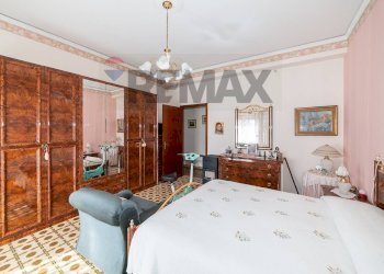 Camera / camera da letto - Appartamento Via Consalazione
 
90, Aci Catena - foto 19