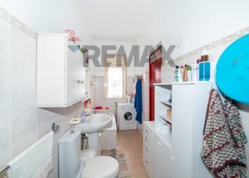 Bagno - Appartamento Via Consalazione
 
90, Aci Catena - foto 25
