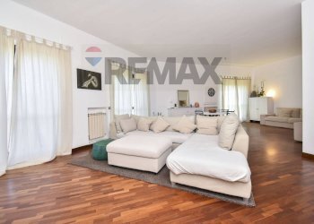 Soggiorno - Apartment Via Alcide De Gasperi
 
177, Catania - photo 34