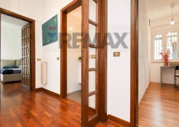 Hall / corridoio - Apartment Via Alcide De Gasperi
 
177, Catania - photo 45