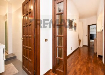 Hall / corridoio - Apartment Via Alcide De Gasperi
 
177, Catania - photo 47