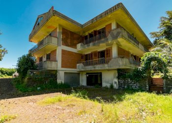 Casa all\'aperto - Casa indipendente Via Terremorte
 
6, Piedimonte Etneo - foto 2