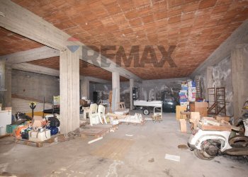 Parcheggio - Box Via Giuseppe Arimondi
 
3, Riposto - photo 10