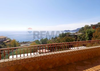 Terrazza - Apartment CONTRADA SILLEMI
 
4, Letojanni - photo 1